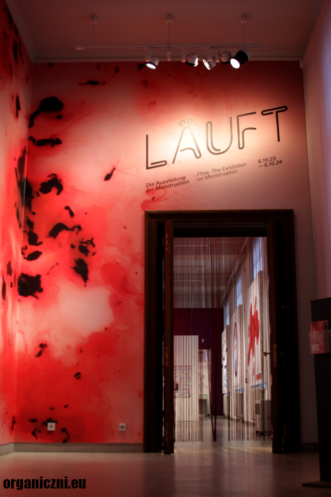 Wejście na wystawę Lauft w Museum Europäischer Kulturen